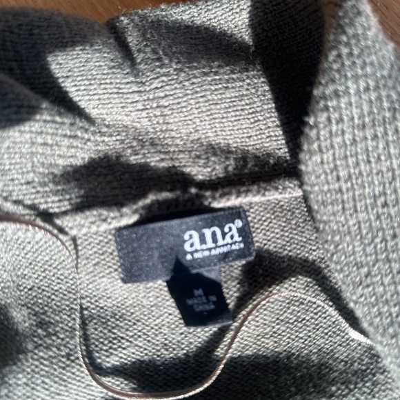 Women’s striped olive green and black ana cardigan - Picture 4 of 4